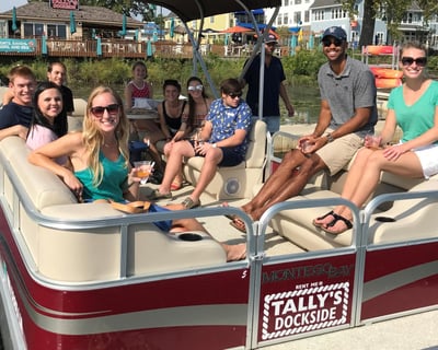 22' Pontoon Boat Rental on White Bear Lake