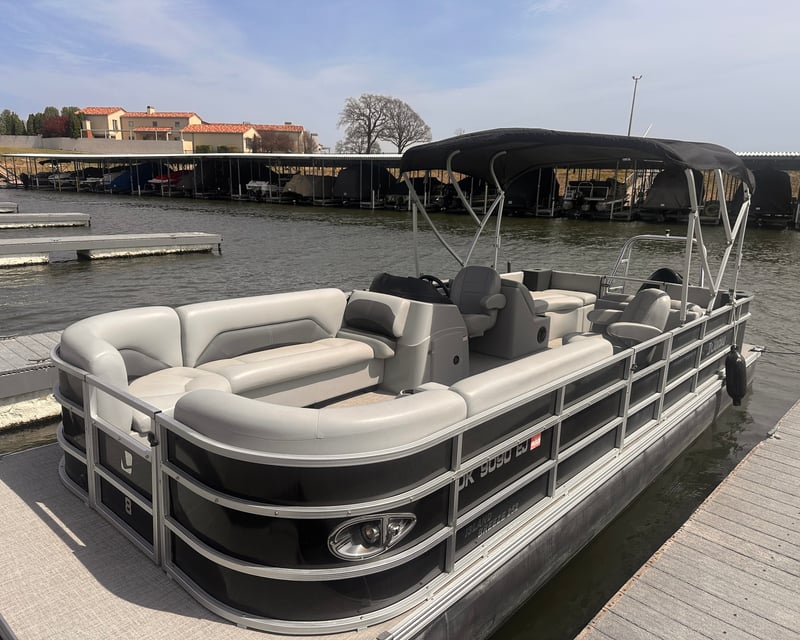Grand Lake Tritoon Boat Rental
