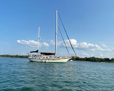 5-Hour Lake Erie Sailing Adventure in Sandusky