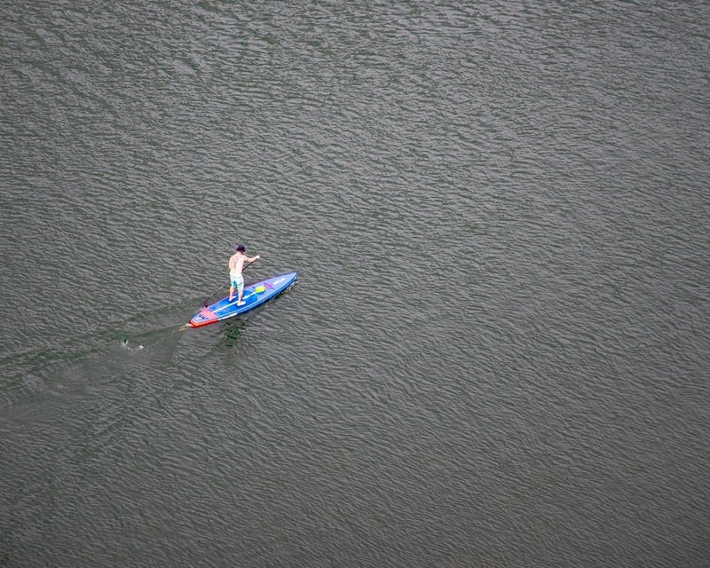 3-Hour Stand-Up Paddleboard Rental in Pinckney