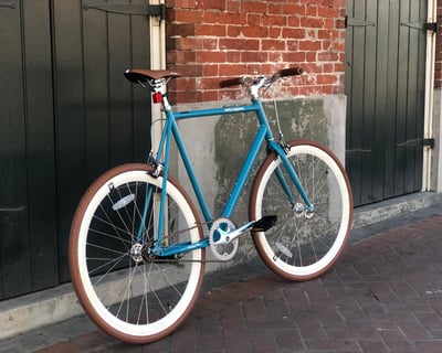 Single-Speed Road Bike Rental with Helmet and U-Lock