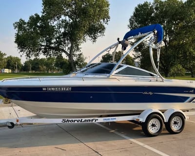 21' Ski Boat Rental in Westminster