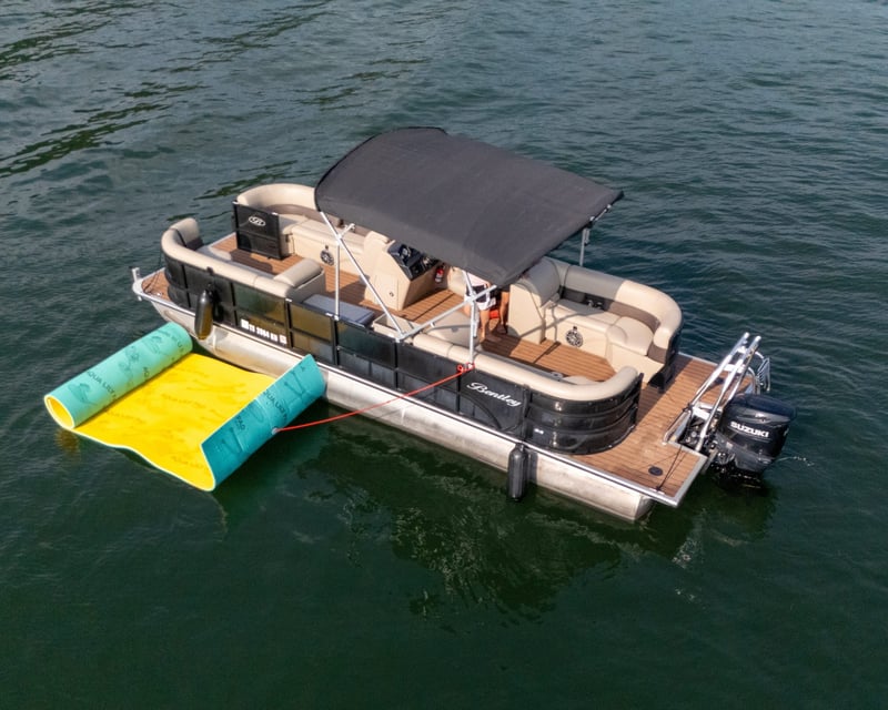 Captained 25' Tritoon Pontoon Charter on Lake Austin