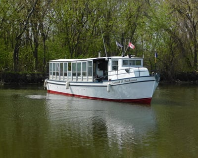 2-Hour Public Charter Cruise From Trenton