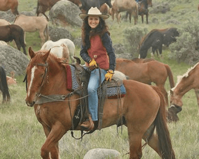 Sunset Horseback Ride & Cowboy Cookout in Gardiner