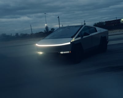 Tesla Cybertruck Rental in Chicago