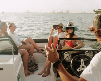 Cruise Star Island & Celebrity Homes in Miami Beach