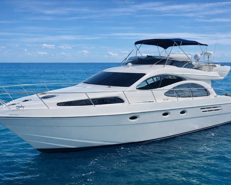Private 55' Luxury Yacht Charter in Miami