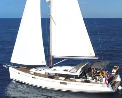 Sail & Snorkel Cruise in Waikiki