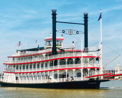 75-Minute New Orleans River Cruise & Aquarium Combo