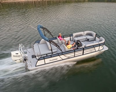 Flathead Lake Tri-Toon Boat Rentals in Polson