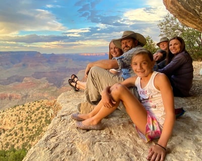 Grand Canyon Hummer Tour with Below-the-Rim Hike