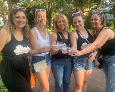 Happy Hour Ghost & History Walking Tour in Savannah