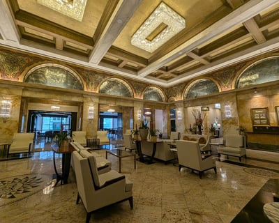 Chicago Ghosts, Gangsters, and True Crime Walking Tour