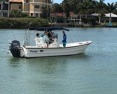 26' Panga Boat Rental in Venice