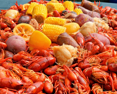 Cajun Seafood Boil Cooking Class in Chalmette