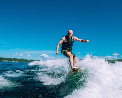 Wakesurf & Foil Group Session in Meredith