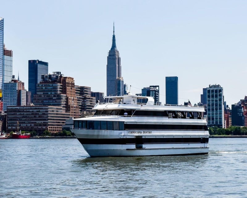 Hudson River Buffet Dinner Cruise from Hoboken