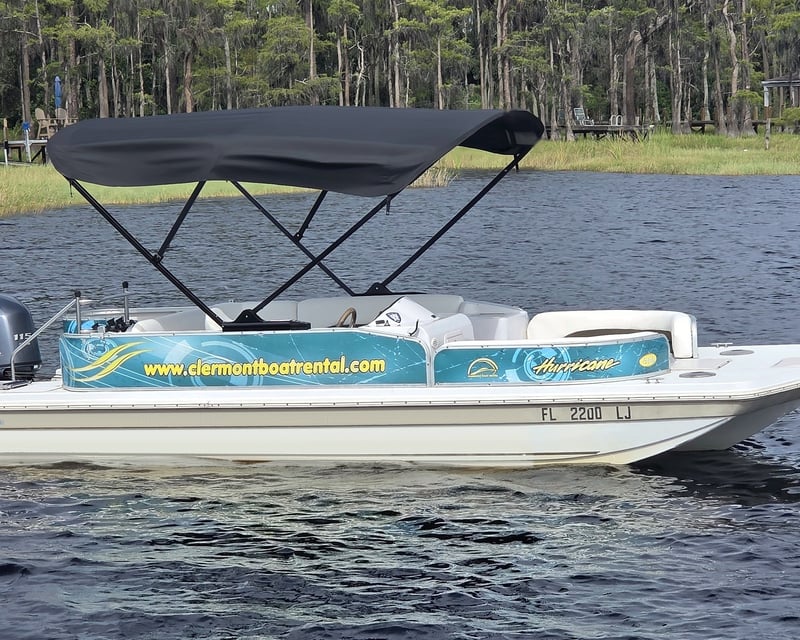 19' Deck Boat Rental on the Clermont Chain of Lakes