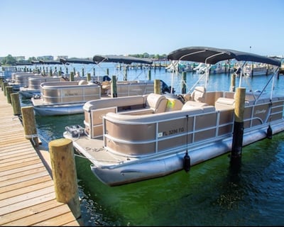 12-Person Pontoon Boat Rental in Fort Walton Beach