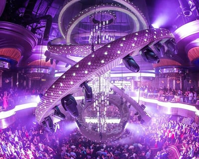 Las Vegas Club Crawl With Party Bus