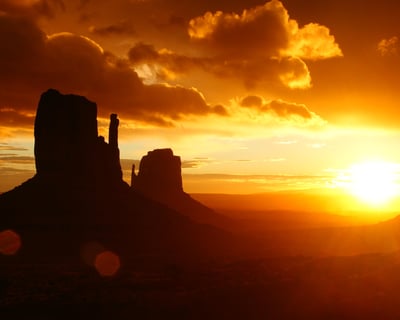 Monument Valley Sunrise Guided Tour