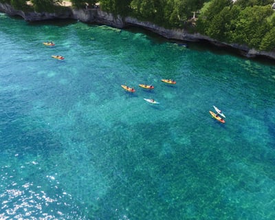 Sturgeon Bay Kayak Tour to Limestone Caves