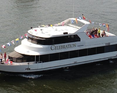 Evening Cruise on Lake of the Ozarks With Dinner
