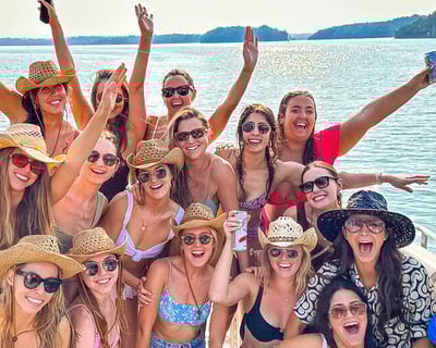 Scenic Nashville Lake Cruise With Captain & Floats