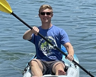 Single Kayak Rental in Osprey