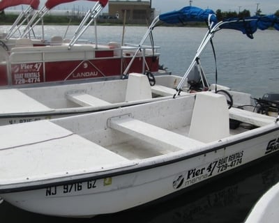 17' Carolina Skiff Rental in Wildwood