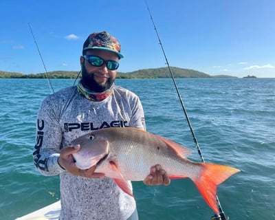 36' Inshore Fishing Charter in Ceiba