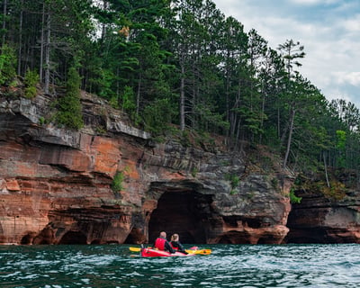 3-Hour Guided Sea Kayak Tour to Mainland Sea Caves