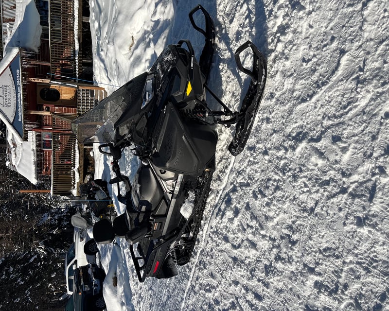 Park & Ride Trail Snowmobile Rental in Donnelly, Idaho