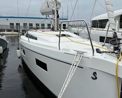 34' Sailing Charter in Marina del Rey