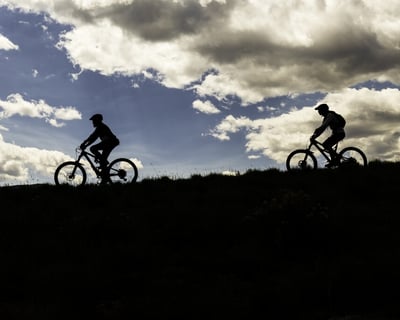 Ride the Peaks Trail Shuttle Mountain Bike Tour in Frisco