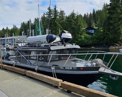 30' Fishing Boat Rental in Juneau