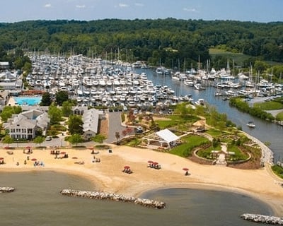 Guided 4-Hour Boat Cruise to Galesville