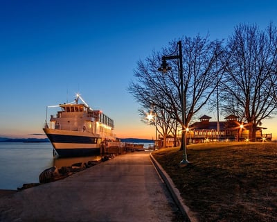 2.5-Hour Dinner Cruise on Lake Champlain