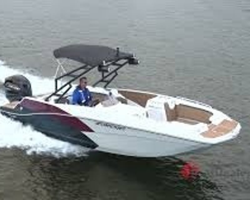 23' 200 HP Boat Rental on Lake George