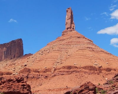 Climb Castleton Tower in Moab