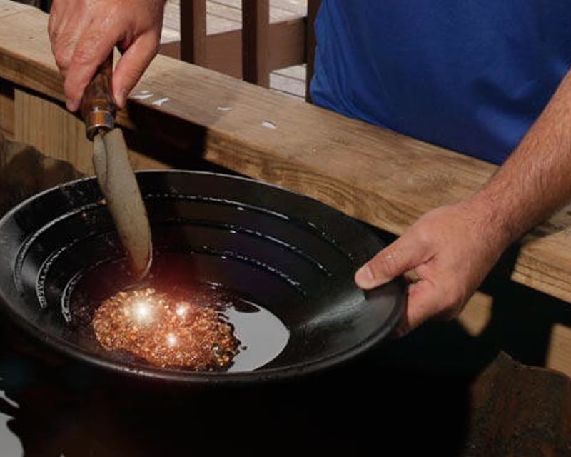 Guided Gold Panning at Big Thunder Gold Mine in Keystone