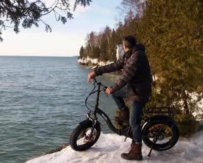 Fat Tire E-Bike Tour of Cave Point & Clark Lake