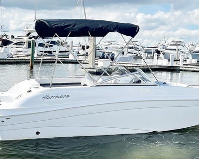 Cruise Pompano Beach on a 22' Sundeck Boat Rental