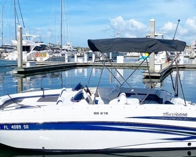 22' Boat Rental in Pompano Beach