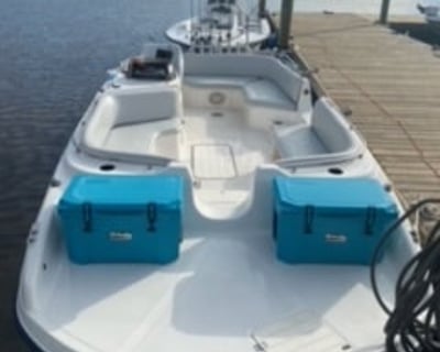 Full-Day Deck Boat Rental in Everglades City