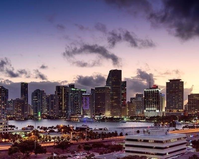 Private Little Havana Night Food & Music Tour in Miami