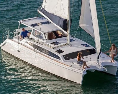 Champagne Catamaran Sail in Savannah