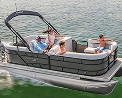 20' Pontoon Rental in Hayward