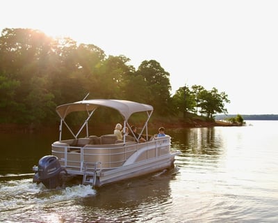 6-Hour Lake Thunderbird Pontoon Rental